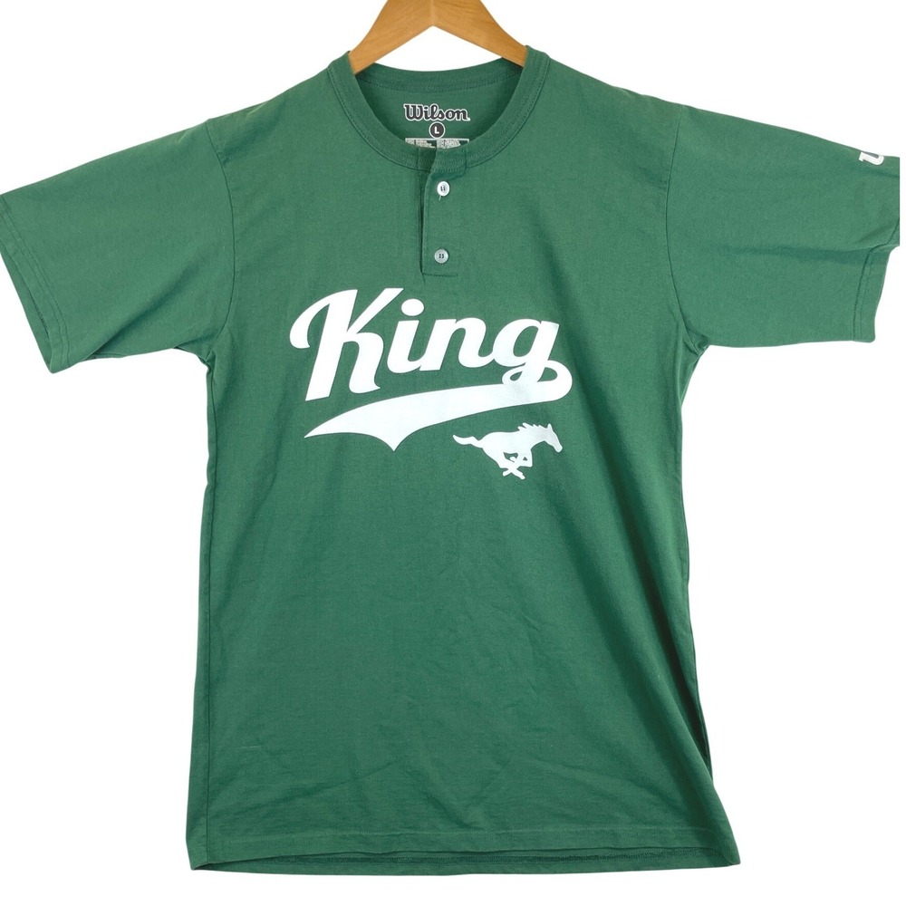 Wilson Men's Size Large Green King Mustang Henley T-Shirt Short Sleeve Graphic
